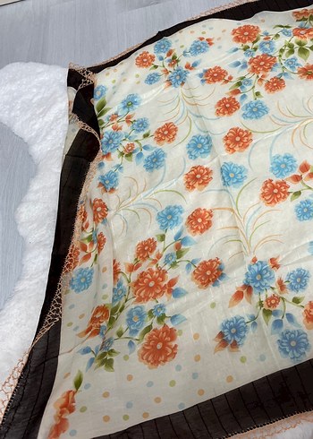 Kadın iğne oyalı eşarp - Görsel 4