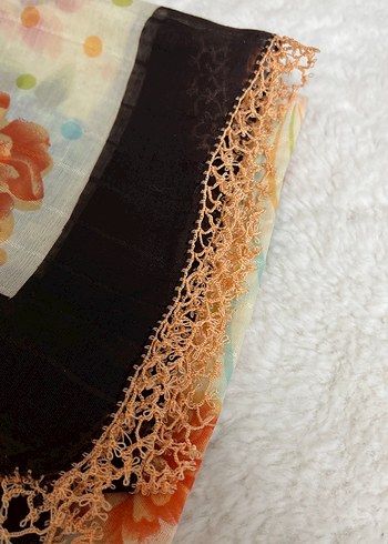 Kadın iğne oyalı eşarp - Görsel 2