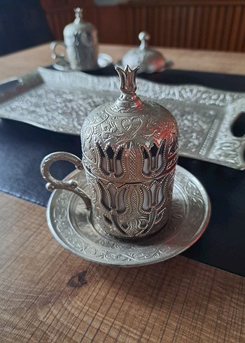 İşlemeli 4 Adet fincan takımı 3 Adet lokumluk tepsi le beraber - Görsel 6