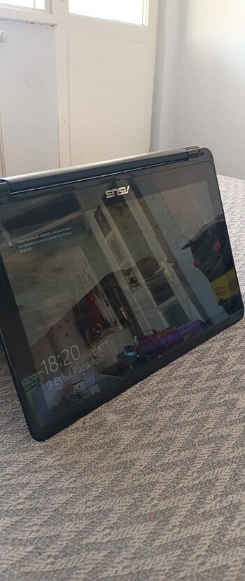 Beden Asus 2si 1arada notebook