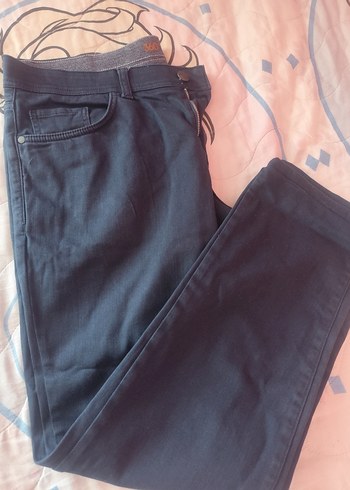 Erkek Gri Kemerli Regular Fit Denim Pantolon