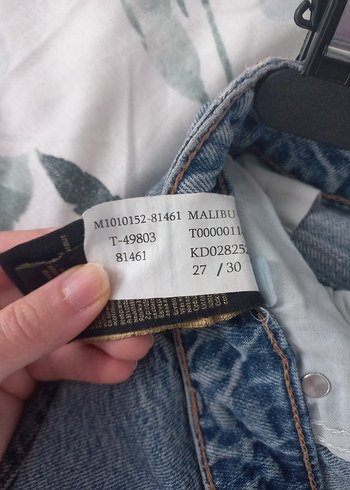27 Beden Geniş Kesim Mavi Kadın Jean Pantolon
