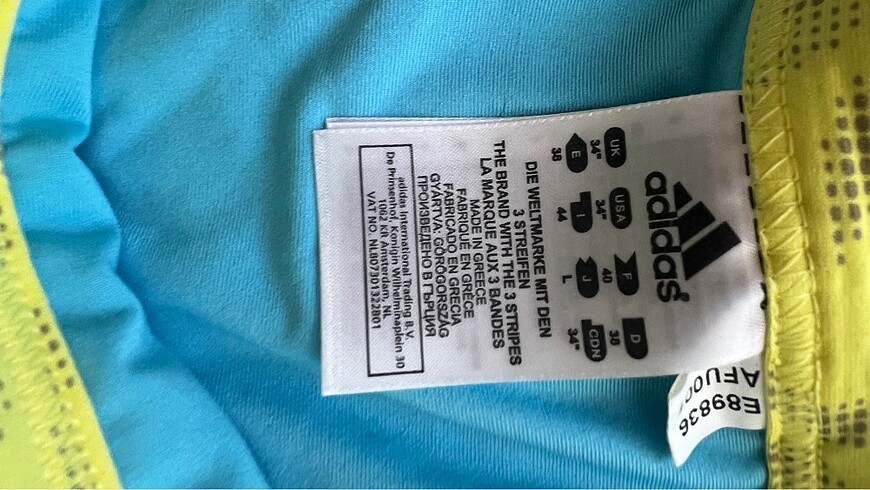 36 Beden Orijinal Adidas turkuaz bikini **hiç kullanılmadı!**