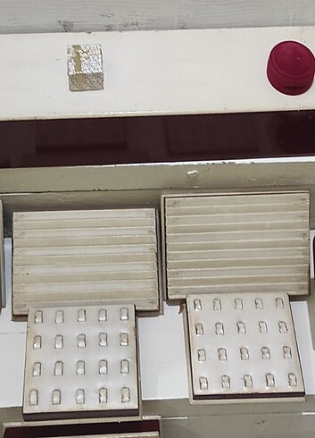 Beden bordo Renk Takı standı 14 adet
