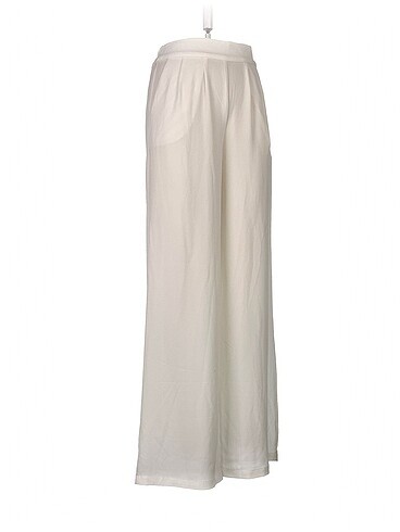 Bershka Bershka Kumaş Pantolon %70 İndirimli.