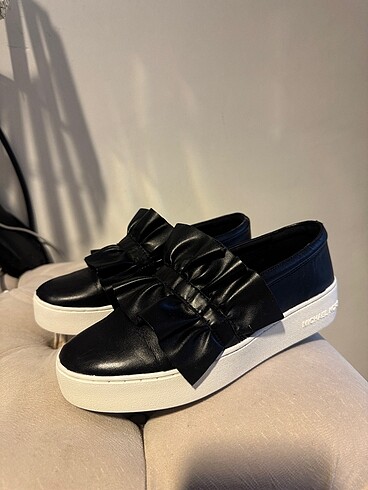 Michael Kors Oxford Loafer