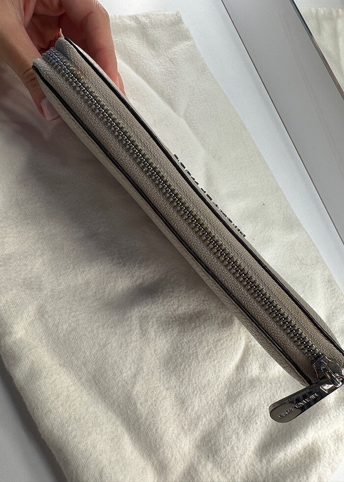 Michael Kors Krem Cüzdan - Görsel 3