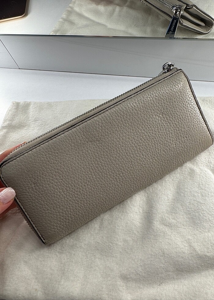Michael Kors Krem Cüzdan - Görsel 2