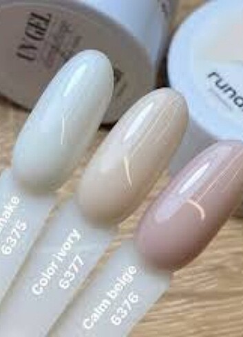 Runail No 6377 Color İvory Renk jeli 15 gr, 