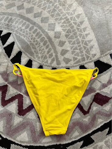 s Beden Bikini altı