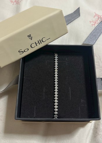 So Chic Gumus Tasli İnce Bileklik