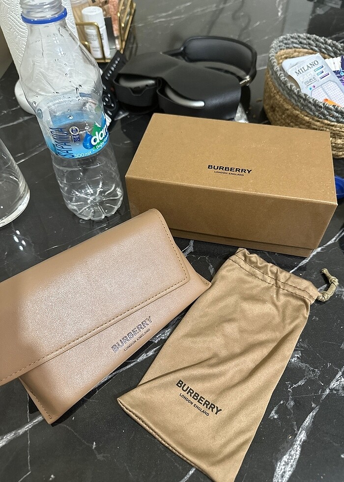 Burbery gözlük - Görsel 4