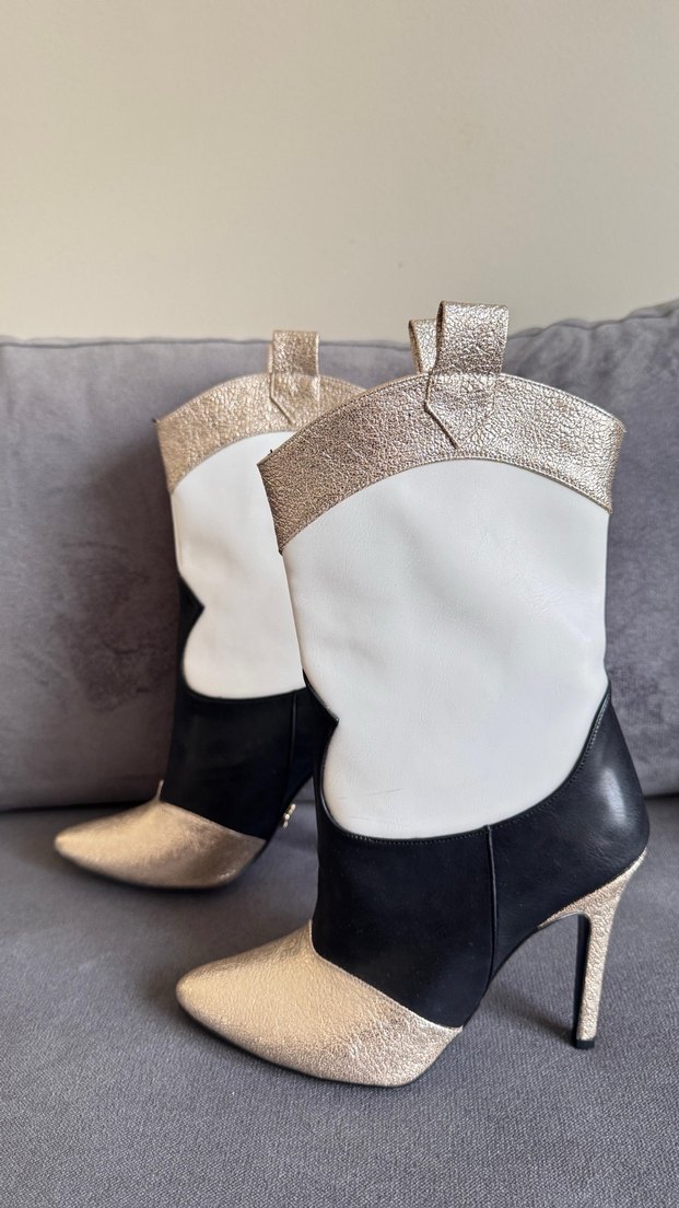 Desenli Stiletto Topuklu Deri Kadın Çizme - Ayakkabı Prensi - Görsel 3