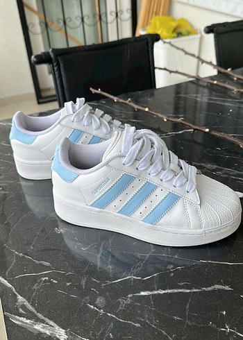 Adidas 36,5
