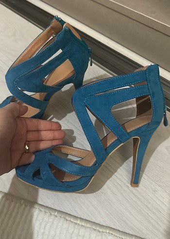Mavi Süet Stiletto Topuklu Kadın Ayakkabı - Görsel 2