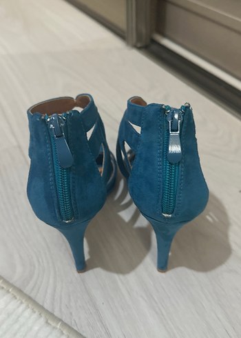 Mavi Süet Stiletto Topuklu Kadın Ayakkabı - Görsel 5