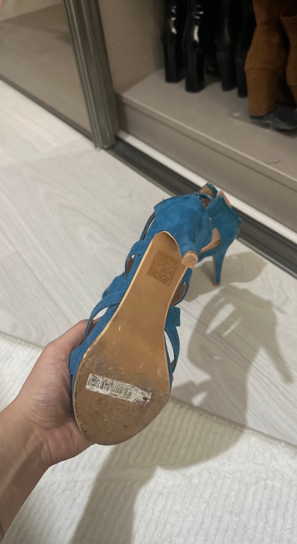 Mavi Süet Stiletto Topuklu Kadın Ayakkabı - Görsel 3