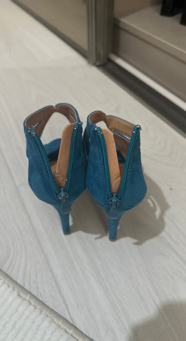 Mavi Süet Stiletto Topuklu Kadın Ayakkabı - Görsel 4