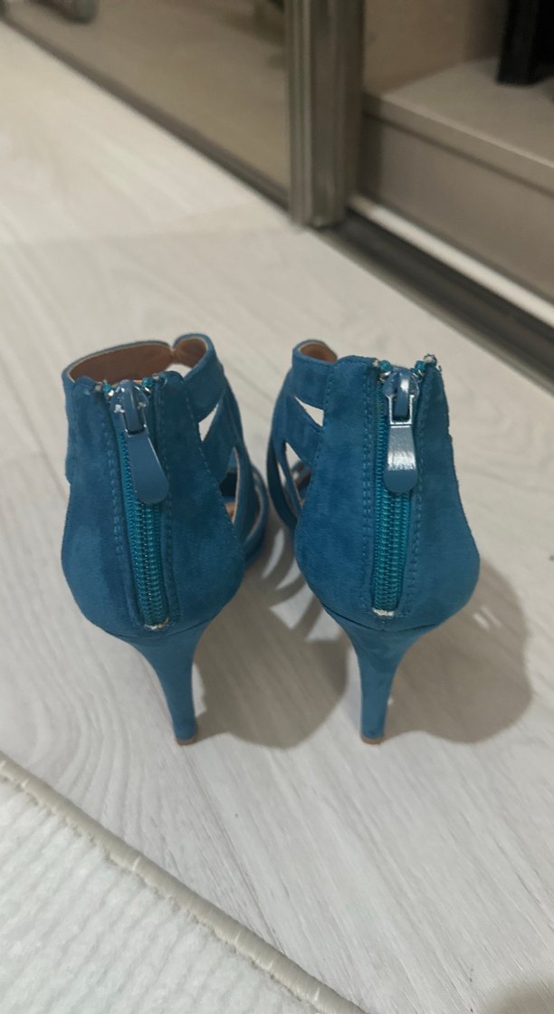 Mavi Süet Stiletto Topuklu Kadın Ayakkabı - Görsel 5