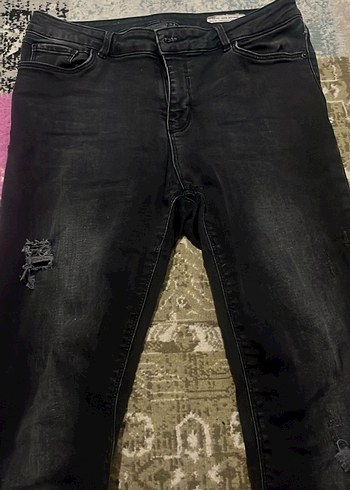 Siyah Bağlama Desenli Fermuarlı Kadın Kot Pantolon - Görsel 2