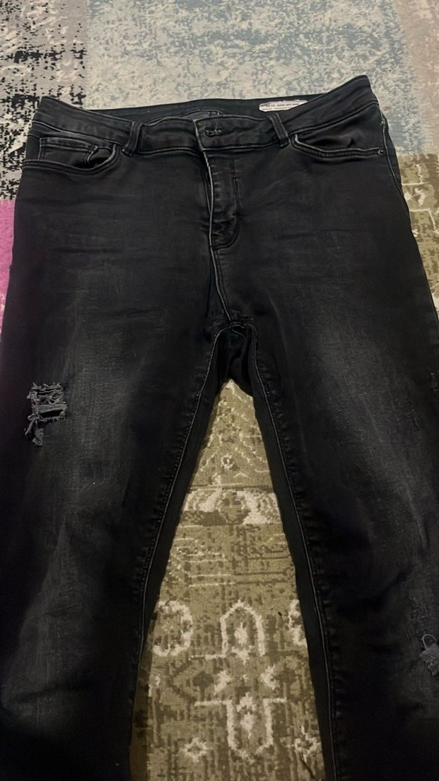 Siyah Bağlama Desenli Fermuarlı Kadın Kot Pantolon - Görsel 2