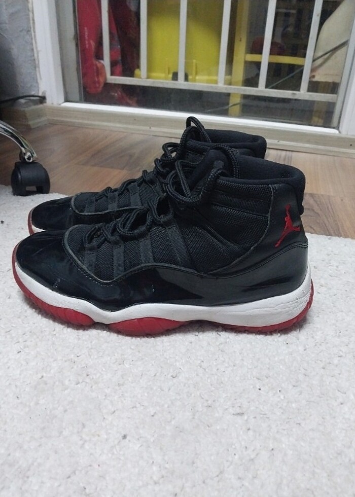 Jordan 11 retro bred - Görsel 4