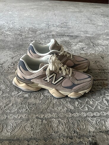 40,5 Beden new balance 9060