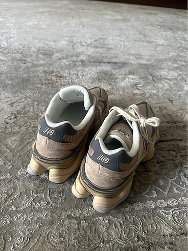 40,5 Beden ten rengi Renk new balance 9060