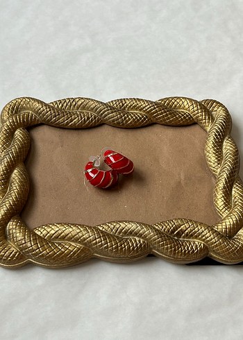 American Vintage Parlak Kırmızı Boncuklu Mini Küpe
