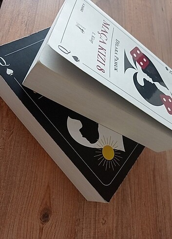 Maça kızı 8 sadece 1 ve 2. Kitap
