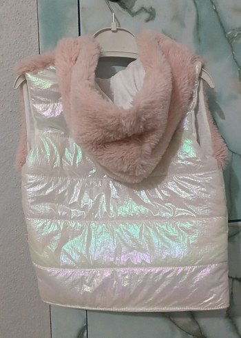 Kız Çocuk Peluş Detaylı Beyaz Yelek - Görsel 4