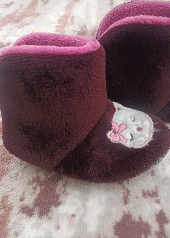 Kız Çocuk Kahverengi Nakışlı Sıcak Ev Terliği - Görsel 5