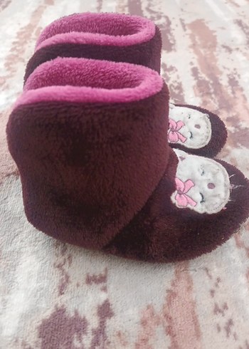 Kız Çocuk Kahverengi Nakışlı Sıcak Ev Terliği - Görsel 2