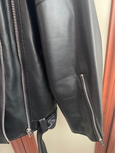 m Beden siyah Renk Pull&Bear deri ceket