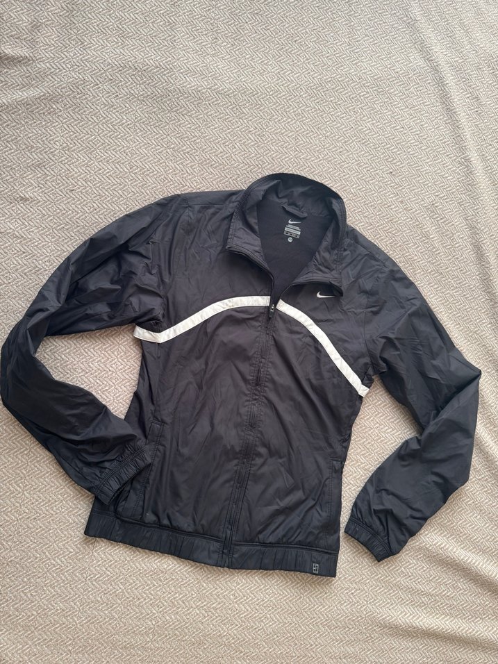 Siyah Fermuarlı Kadın Spor Ceket - Görsel 2