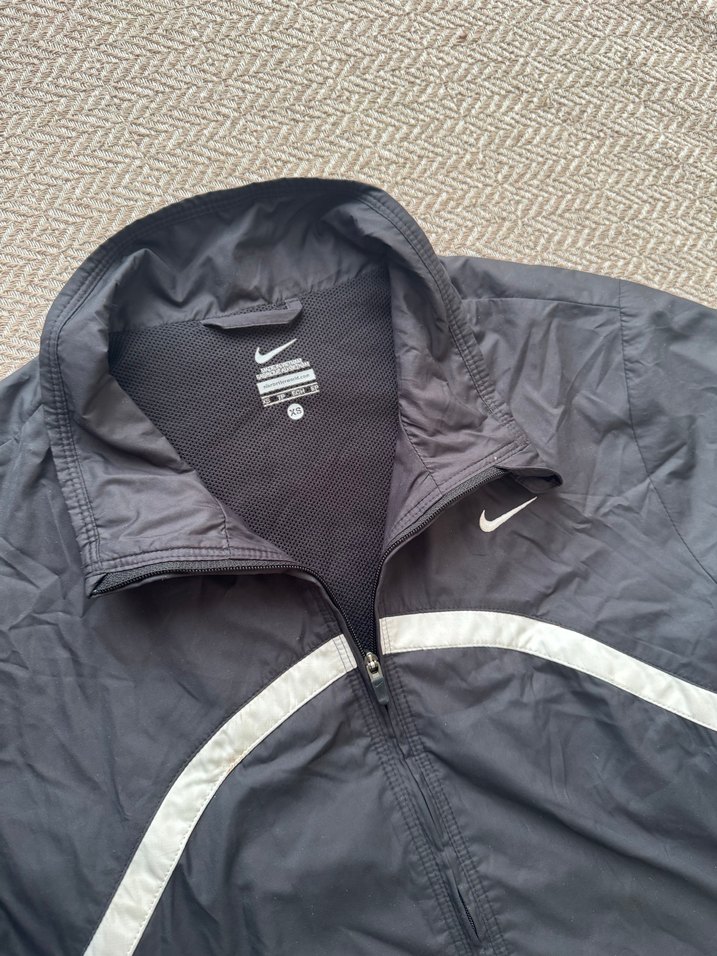 Siyah Fermuarlı Kadın Spor Ceket - Görsel 4