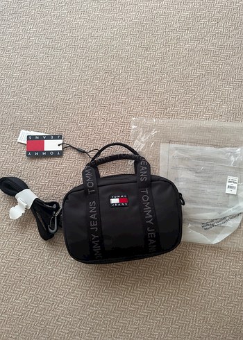 Tommy Hilfiger Çanta - Görsel 4