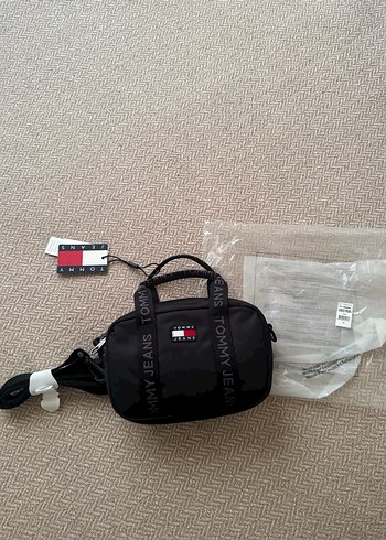 Tommy Hilfiger Çanta - Görsel 3