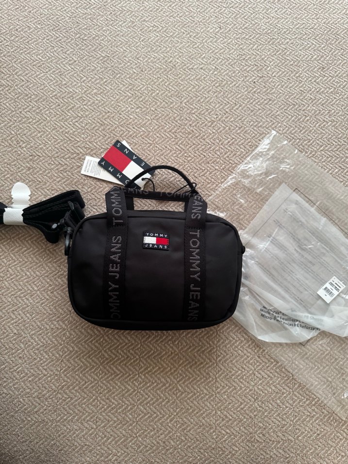 Tommy Hilfiger Çanta - Görsel 2