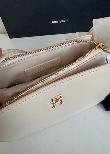 Tommy Hilfiger Beyaz Deri Kadın Çapraz Çanta - Görsel 6