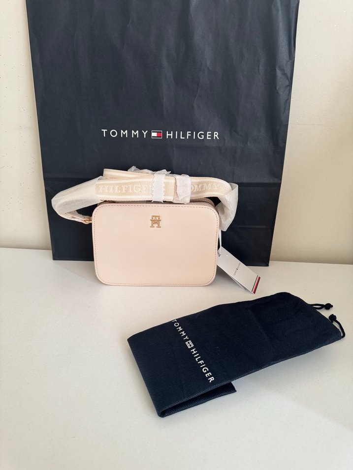 Tommy Hilfiger Beyaz Deri Kadın Çapraz Çanta - Görsel 2