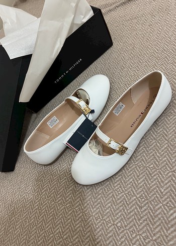 Tommy Hilfiger Beyaz Tokalı Blok Topuklu Kadın Ayakkabı - Görsel 5