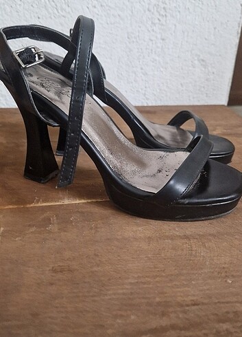 Shoe Tek Bilek Kemerli Platfrom Topuklu Ayakkabı