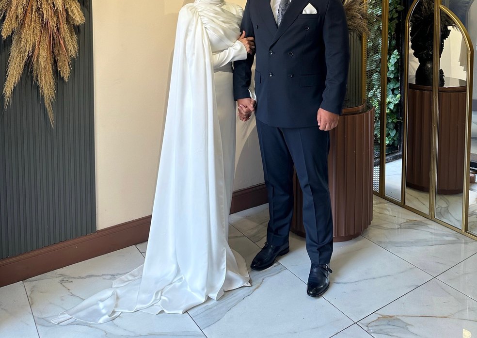 Beyaz Uzun Drapeli Özel gün elbise - Görsel 4