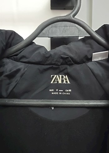 Siyah Uzun Kollu Bebek Kışlık Mont - Görsel 3