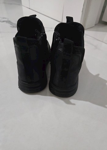 ZARA Unisex Çocuk Siyah Kauçuk Bot - Görsel 4
