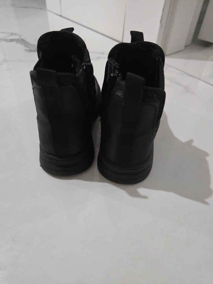 ZARA Unisex Çocuk Siyah Kauçuk Bot - Görsel 4