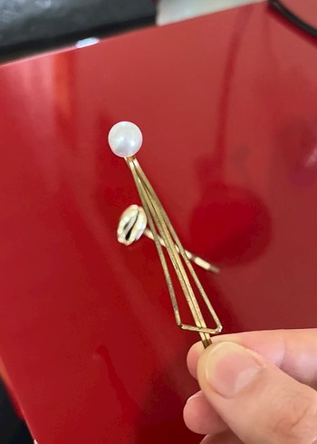 Minimalist Altın Renk Metal Saç Tokası - Görsel 3