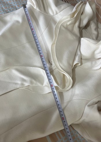 Fırfırlı Beyaz Kaban - Görsel 8