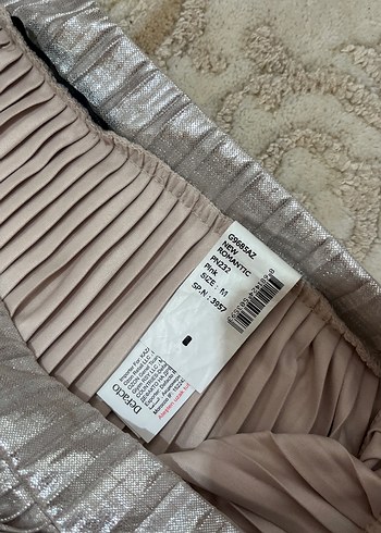 Parlak Bej Pilili Midi Etek - Görsel 5